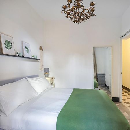 One-Bedroom Apartment With Patio Florence Exterior photo