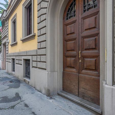 One-Bedroom Apartment With Patio Florence Exterior photo