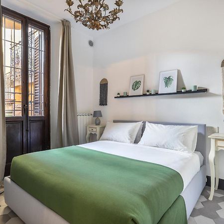 One-Bedroom Apartment With Patio Florence Exterior photo